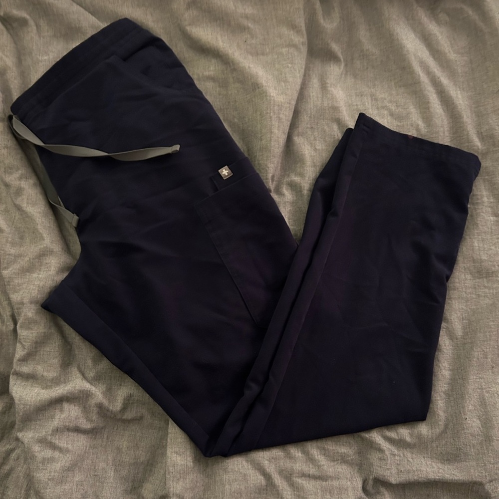 Figs navy blue medium scrub pants